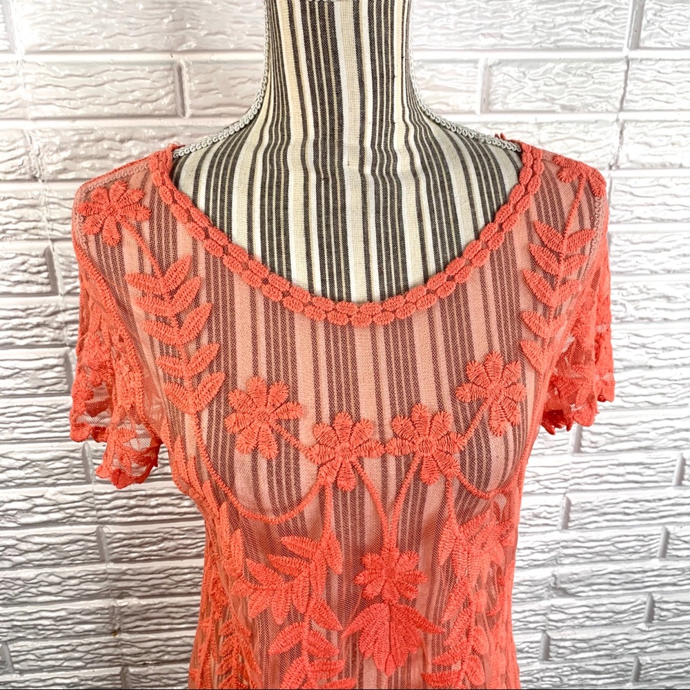 5/$25 Maurices Sheer Coral Floral Lace Top - Picture 2 of 6